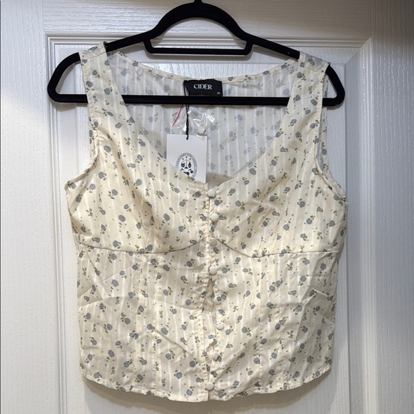 Cider Cream Fitted Sleeveless Tank Top - Picture 1 of 4